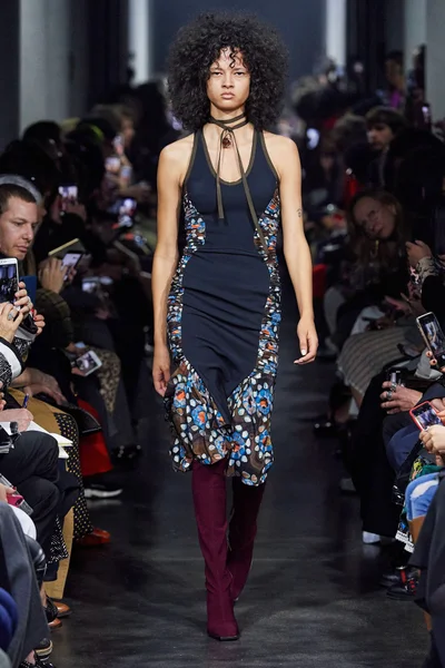 Look 8